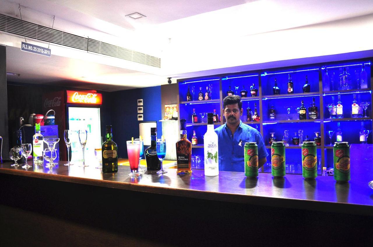 Hotel Palmyra Grand Suite - Tirunelveli Exteriör bild