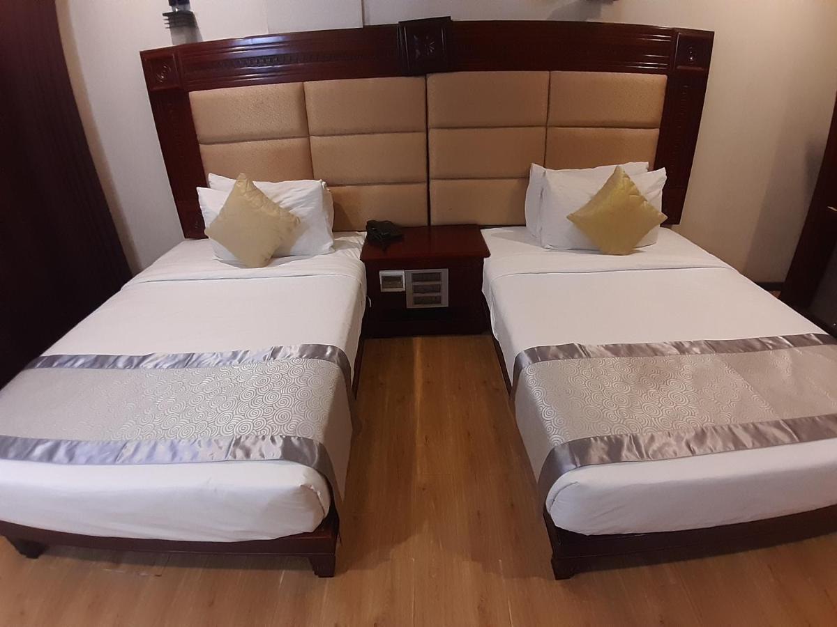 Hotel Palmyra Grand Suite - Tirunelveli Exteriör bild