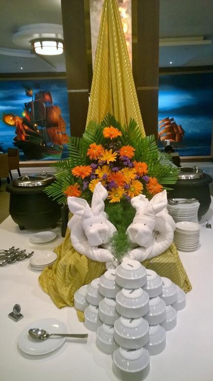Hotel Palmyra Grand Suite - Tirunelveli Exteriör bild