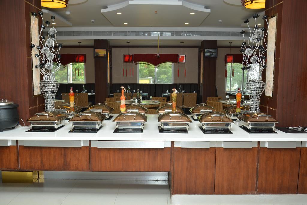 Hotel Palmyra Grand Suite - Tirunelveli Exteriör bild