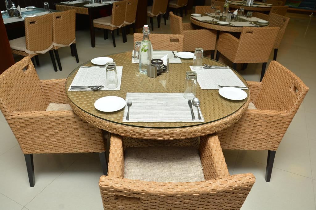 Hotel Palmyra Grand Suite - Tirunelveli Exteriör bild