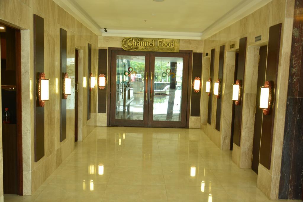 Hotel Palmyra Grand Suite - Tirunelveli Exteriör bild